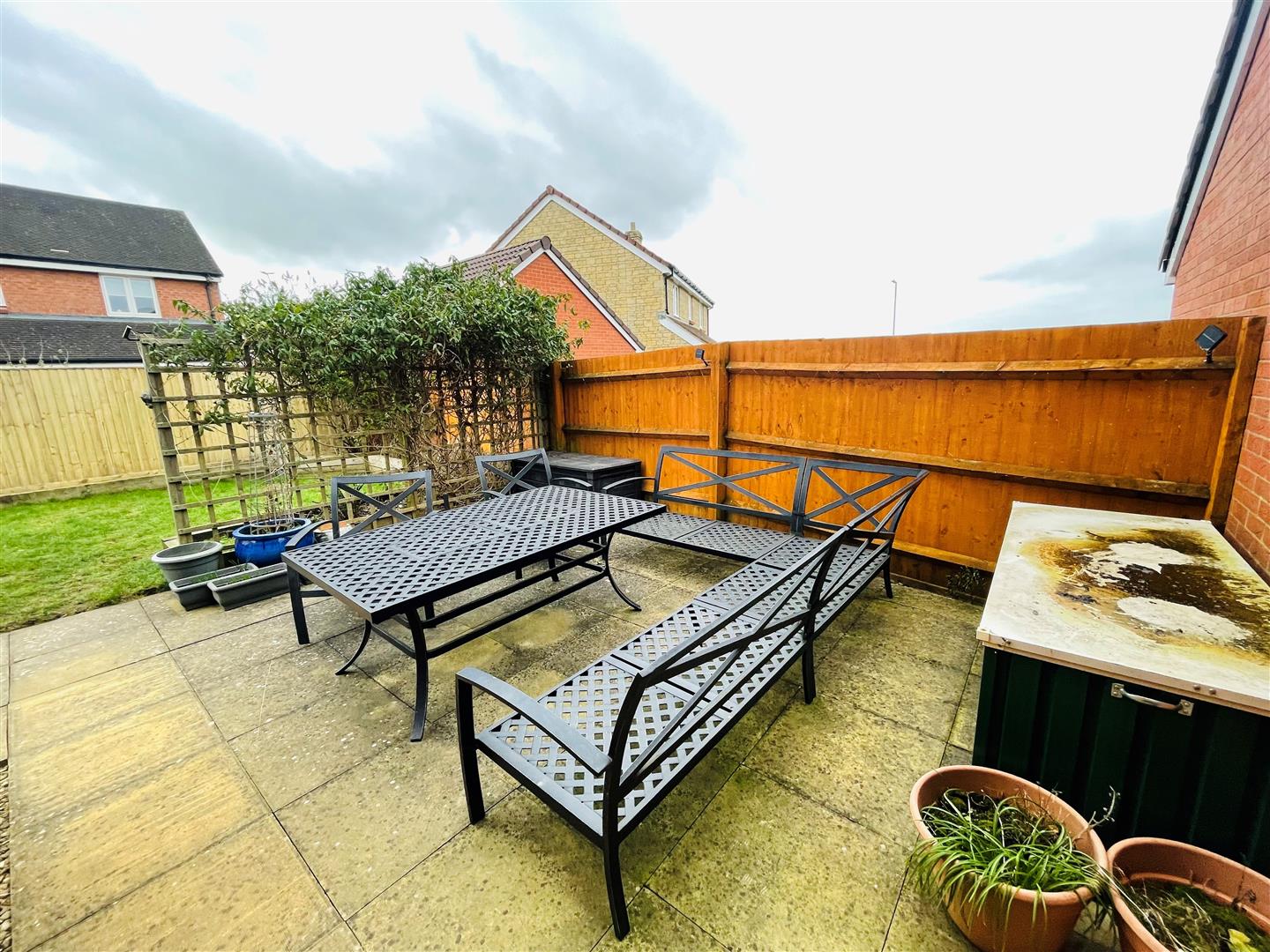 Lane, Melksham Lock and Key